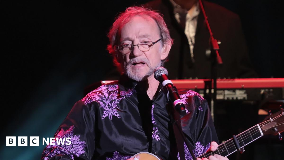 Peter Tork: Tributes to Monkees musician who has died aged 77