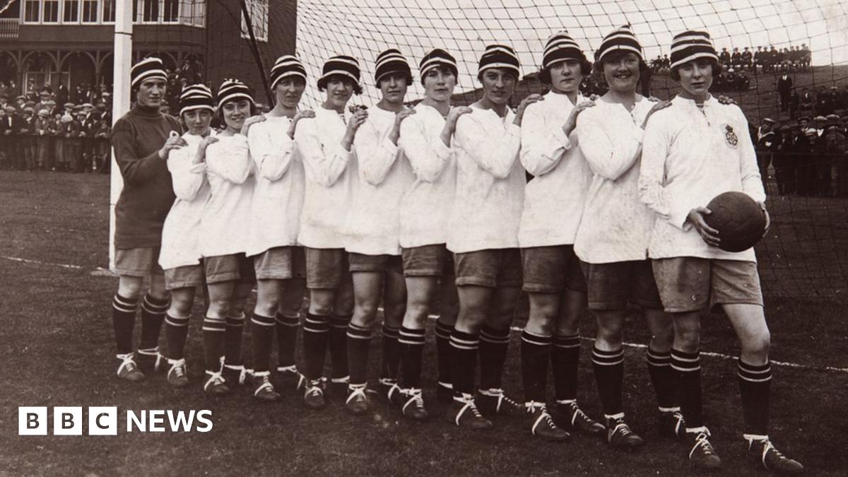 Dick, Kerr Ladies in 1920