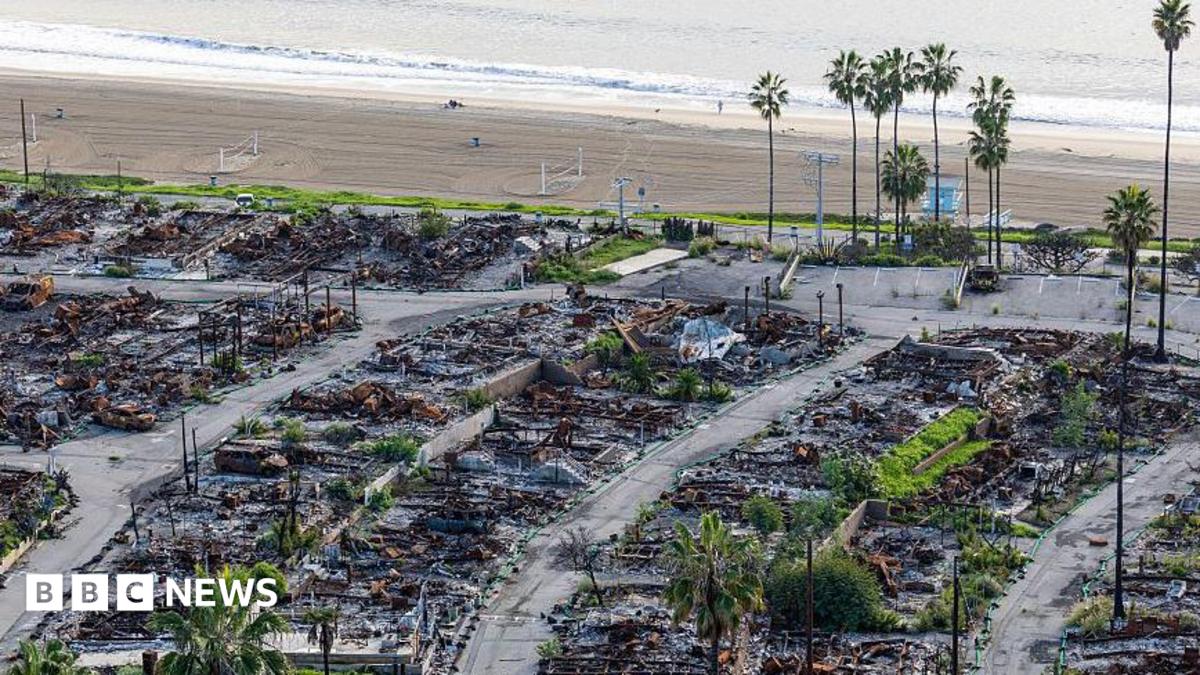 Judge declares mistrial in California wildfire arson case