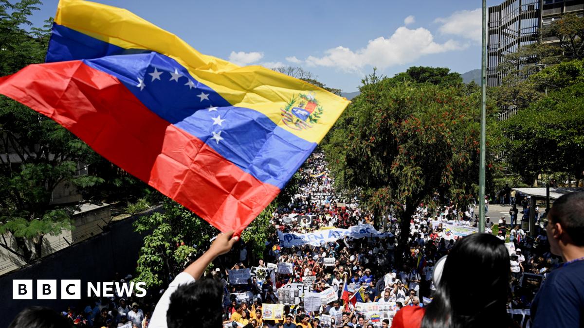 Young Venezuelans voice hope and frustration as post-Maduro future unfolds