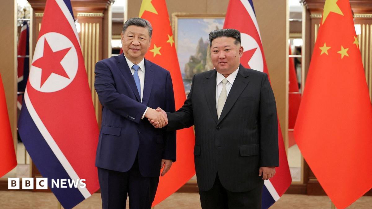 Xi Jinping and Kim Jong Un vow stronger ties in North Korea visit