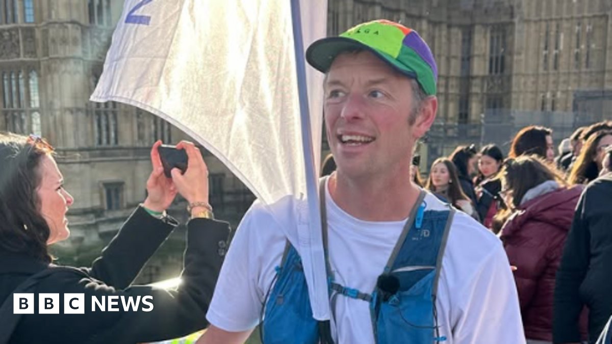 Clean-river campaigner completes run from Devon to London