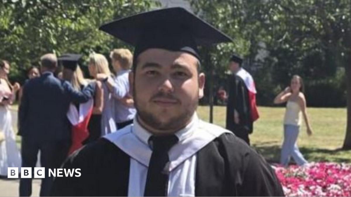 'Antisemitism felt relentless' - Jewish students on life at UK universities