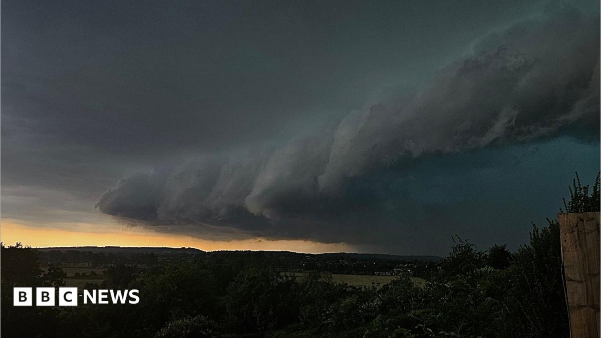 Extreme heat warning and storms: Disruption to West Country schools, bin crews and travel