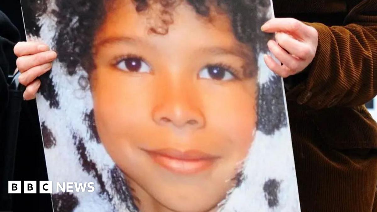 Zane Gbangbola Calls for independent inquiry into boy's death BBC News(00)