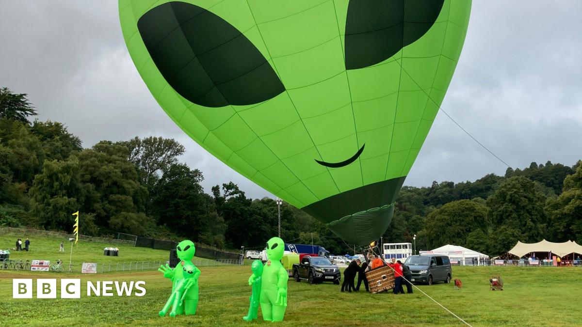 Bristol Balloon Fiesta Friday Morning Mass Ascent Cancelled BBC News bristol-balloon-fiesta-friday-morning-mass-ascent-cancelled-bbc-news