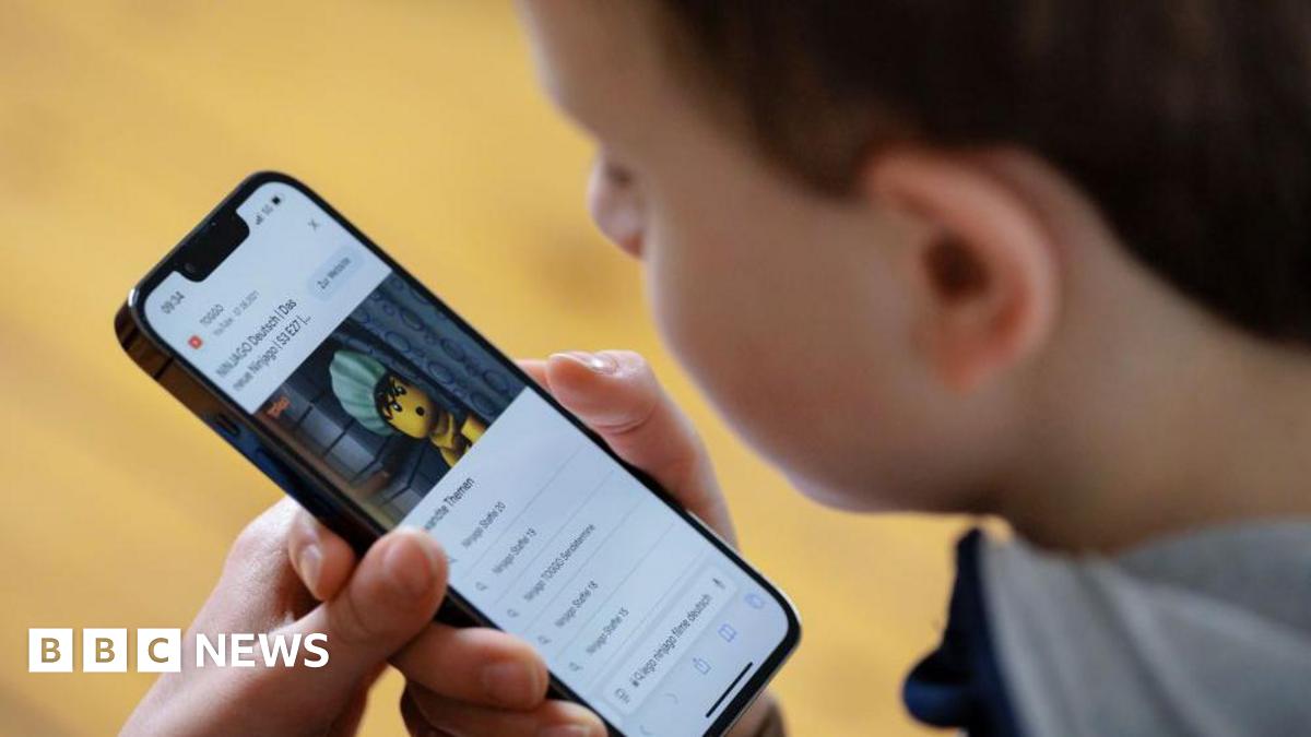 Austria plans social media ban for under-14s