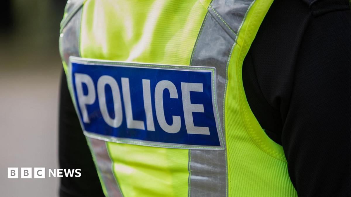 bbc.co.uk - Fiona Callow - Man arrested at Wakefield hotel over shooting in Huddersfield