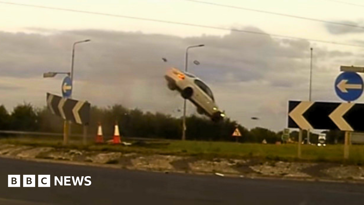 Leeds man jailed over 140mph chase ending in roundabout crash