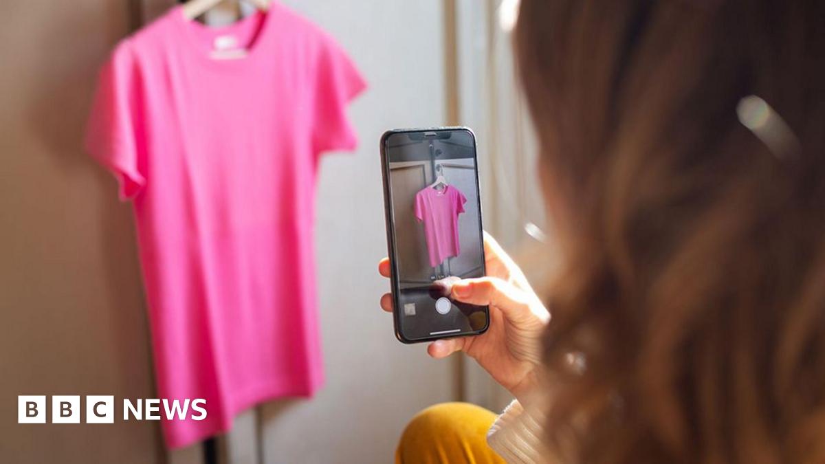 
                            Vinted users lash out over sizing changes
