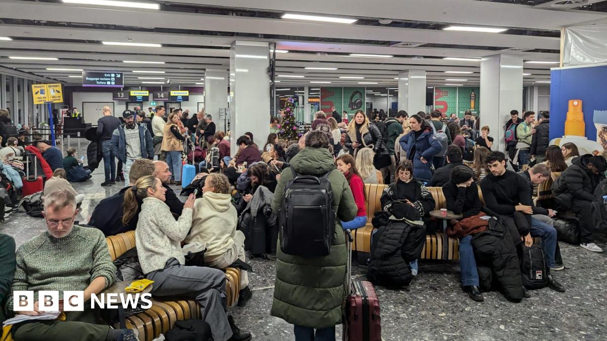 Edinburgh Airport flights resume after IT issue grounded planes