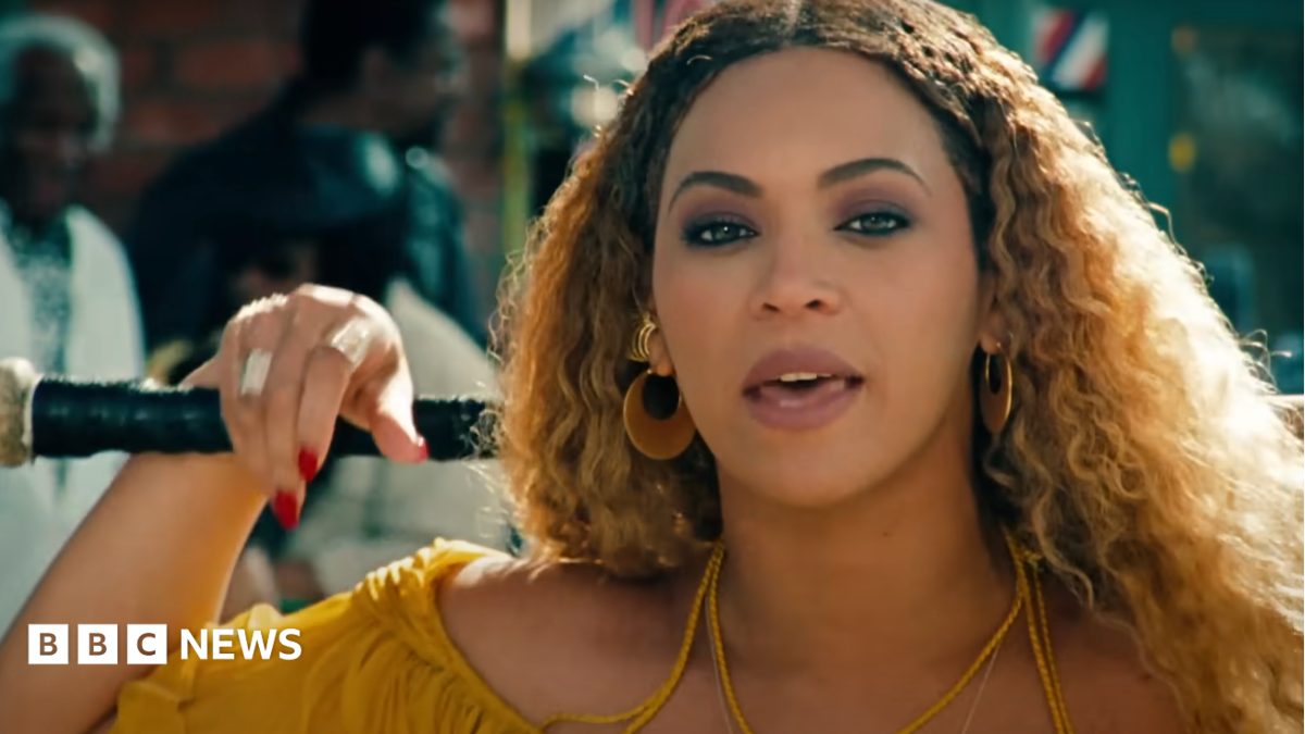 Beyoncé explains why she stopped making music videos - BBC News