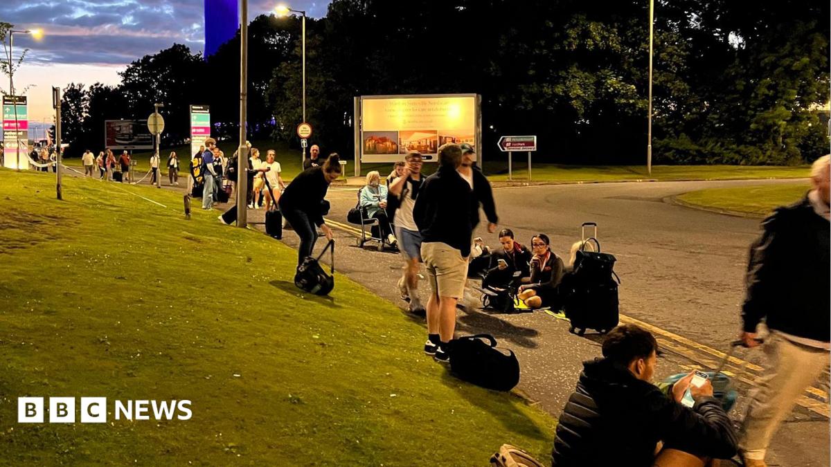 bbc.co.uk - Edinburgh airport evacuated over suspicious package