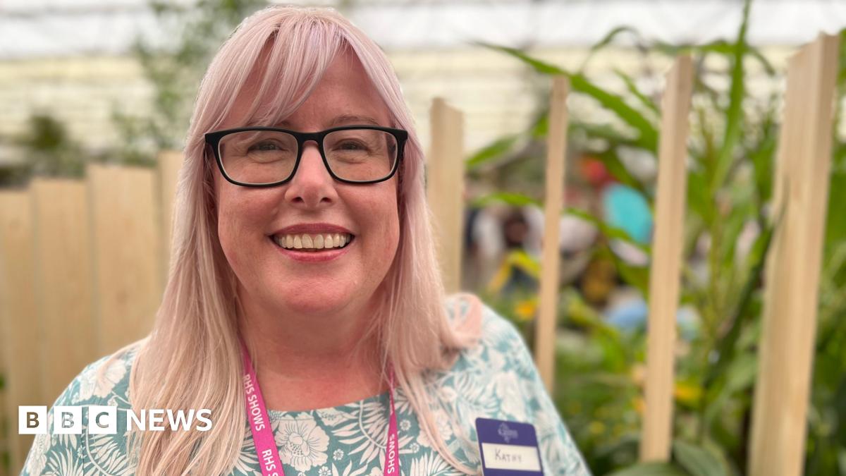 Cambridge scientists' plant display wins Chelsea medal