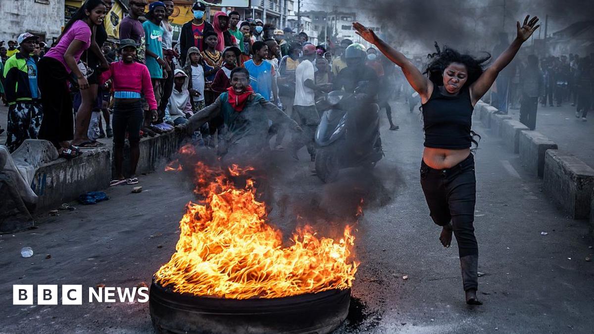 [情報] 馬達加斯加發生軍事政變