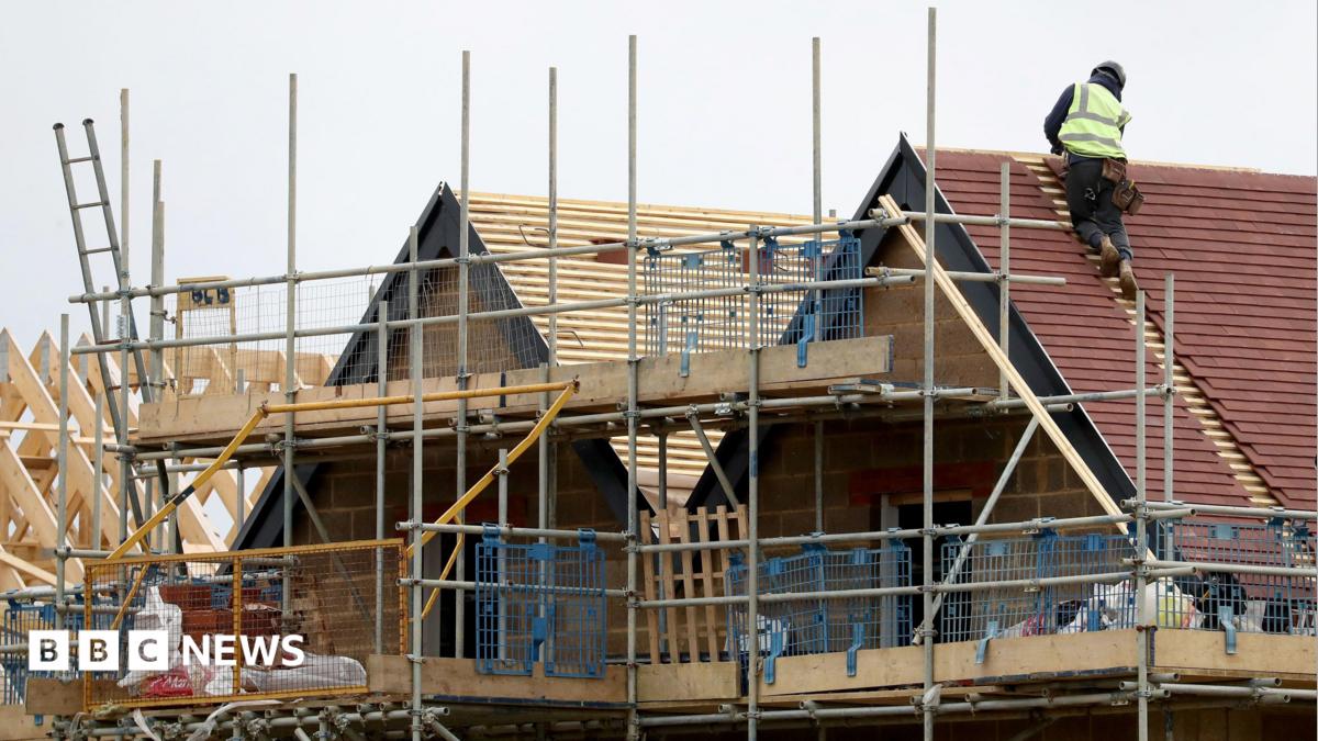 bbc.co.uk - Andy Mitchell - Serious issues' remain with Warwickshire housing plan