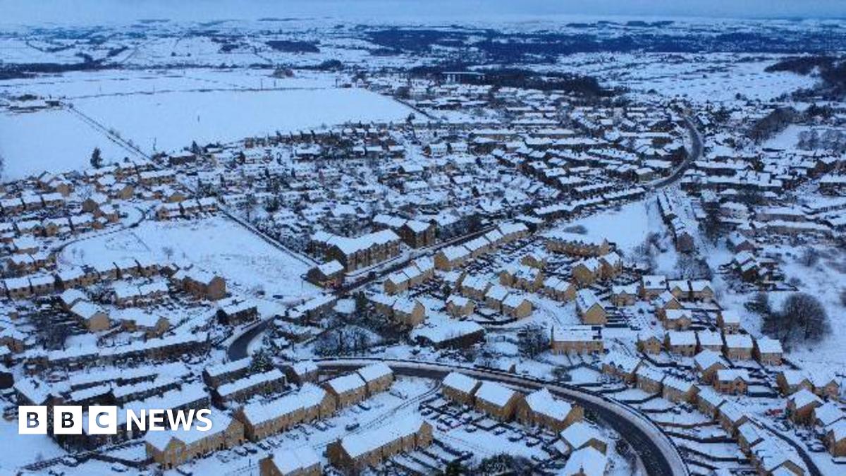 Snow and ice cause disruption around Yorkshire