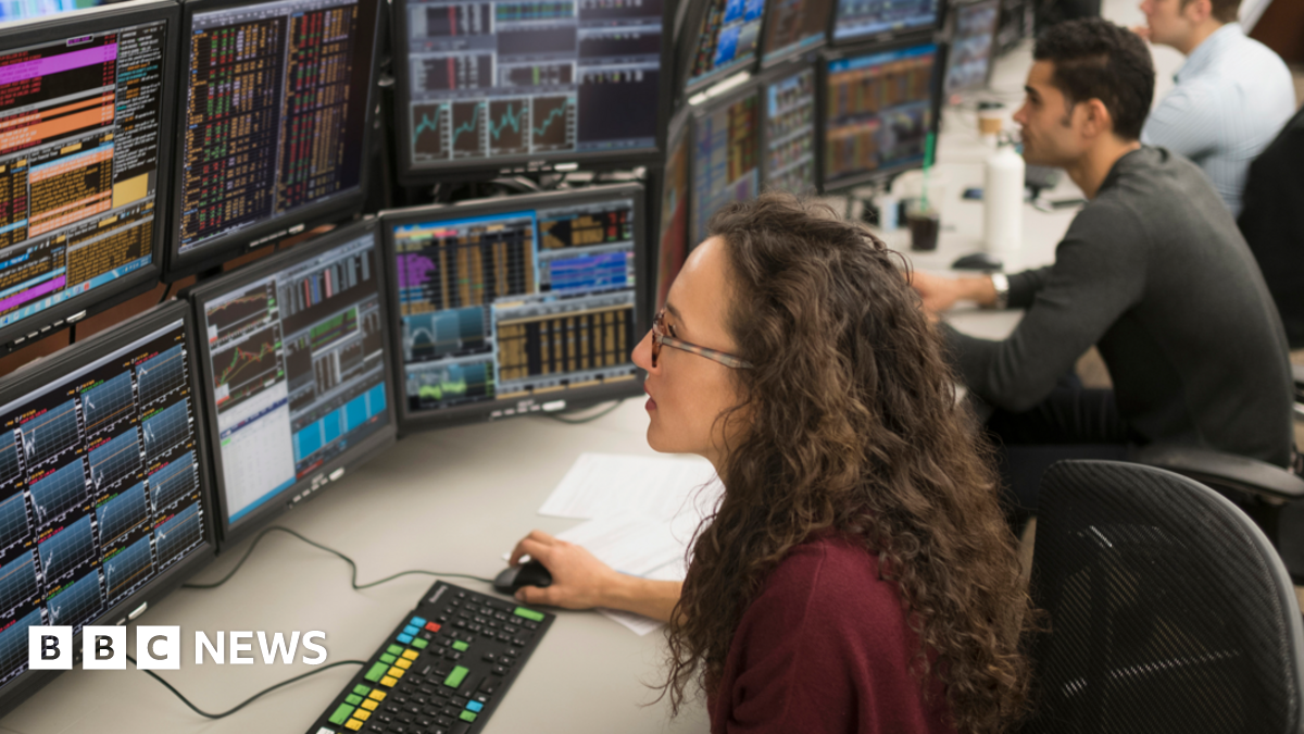 Pound falls and bond yields rise but UK rules out emergency action