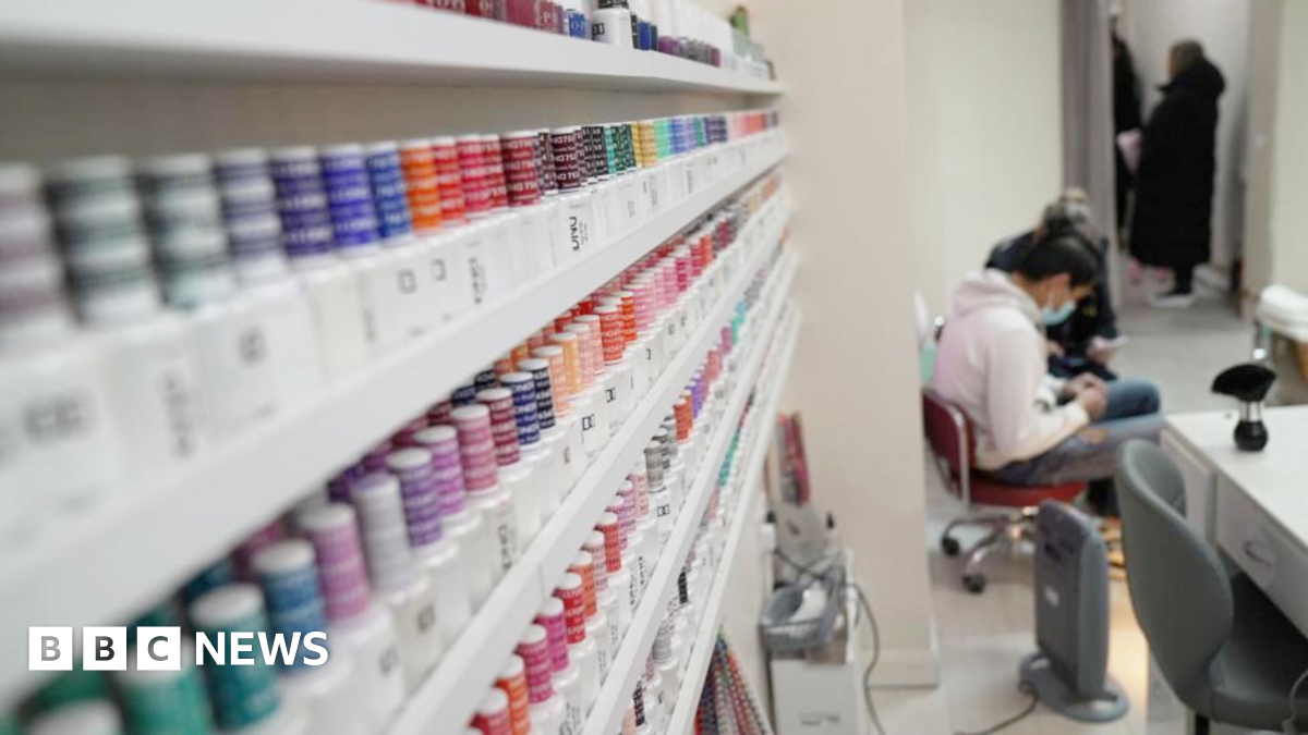 Illegal nail bar jobs offered despite clampdown