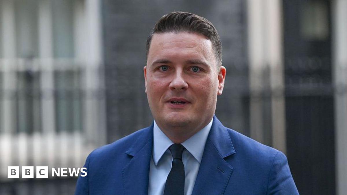
                            Streeting brands doctor's union 'moaning minnies' over GP online booking