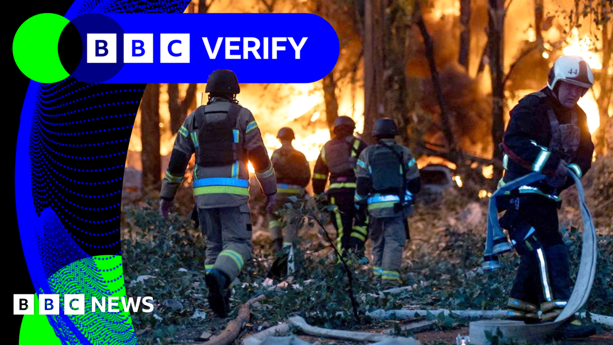 BBC Verify Live: Images show flames, smoke and damage after Russian strikes on Kyiv thumbnail