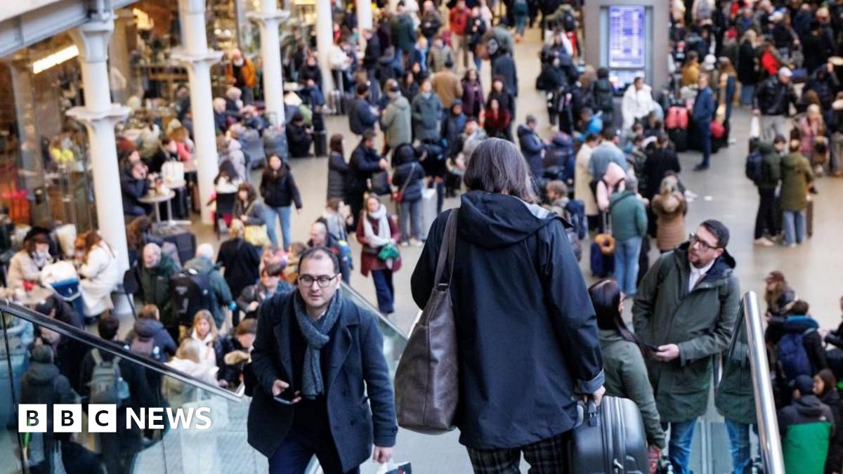 
                            Eurostar services return to normal after major Channel Tunnel disruption