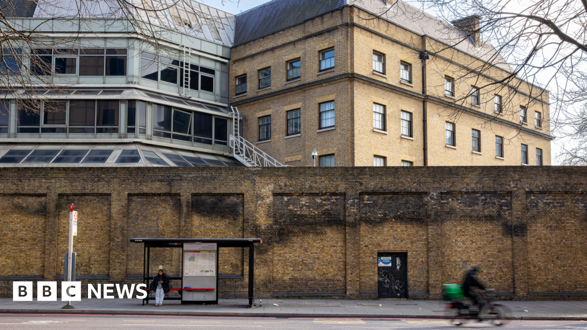 
                            Labour MPs urge minister to reject Chinese mega embassy