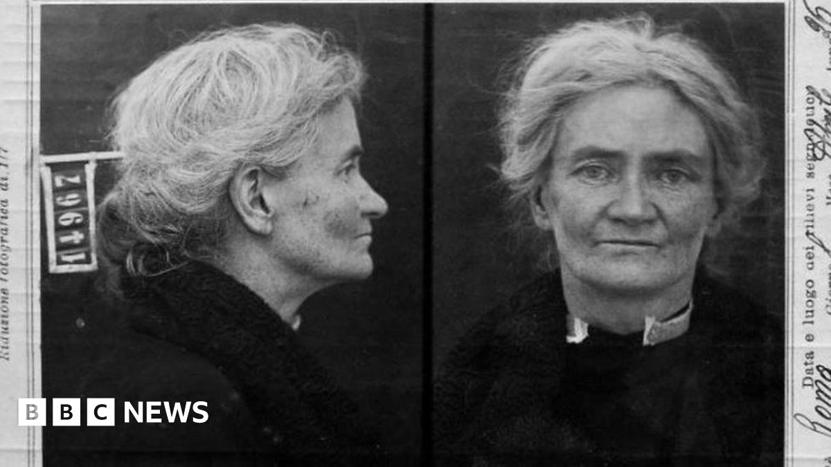 My great-aunt shot Mussolini in the face, says Llangrannog woman