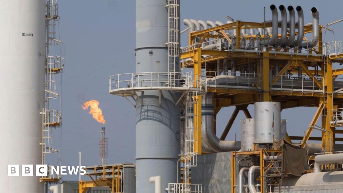 Oil and gas prices rise after gas field strike