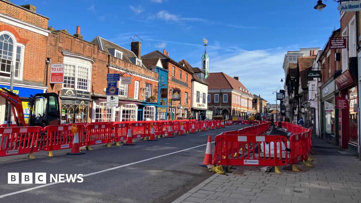 bbc.co.uk - Joshua Askew - Part of Farnham high street closes to cars for three weeks