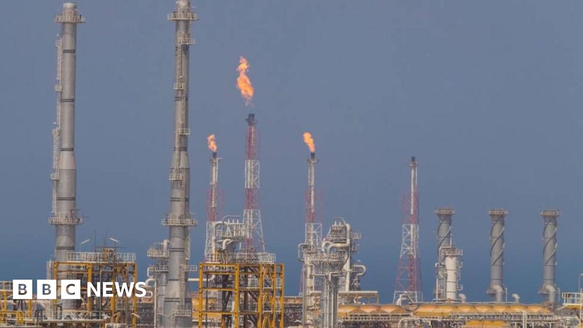 Oil and gas prices rise after gas field strike