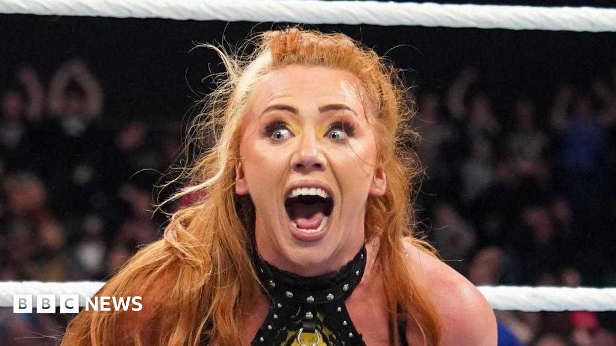 'I wanted to be a dancer now I'm a WWE star' BBC News