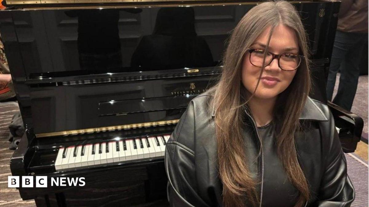 Teen who lost most of her hand features in Channel 4's The Piano