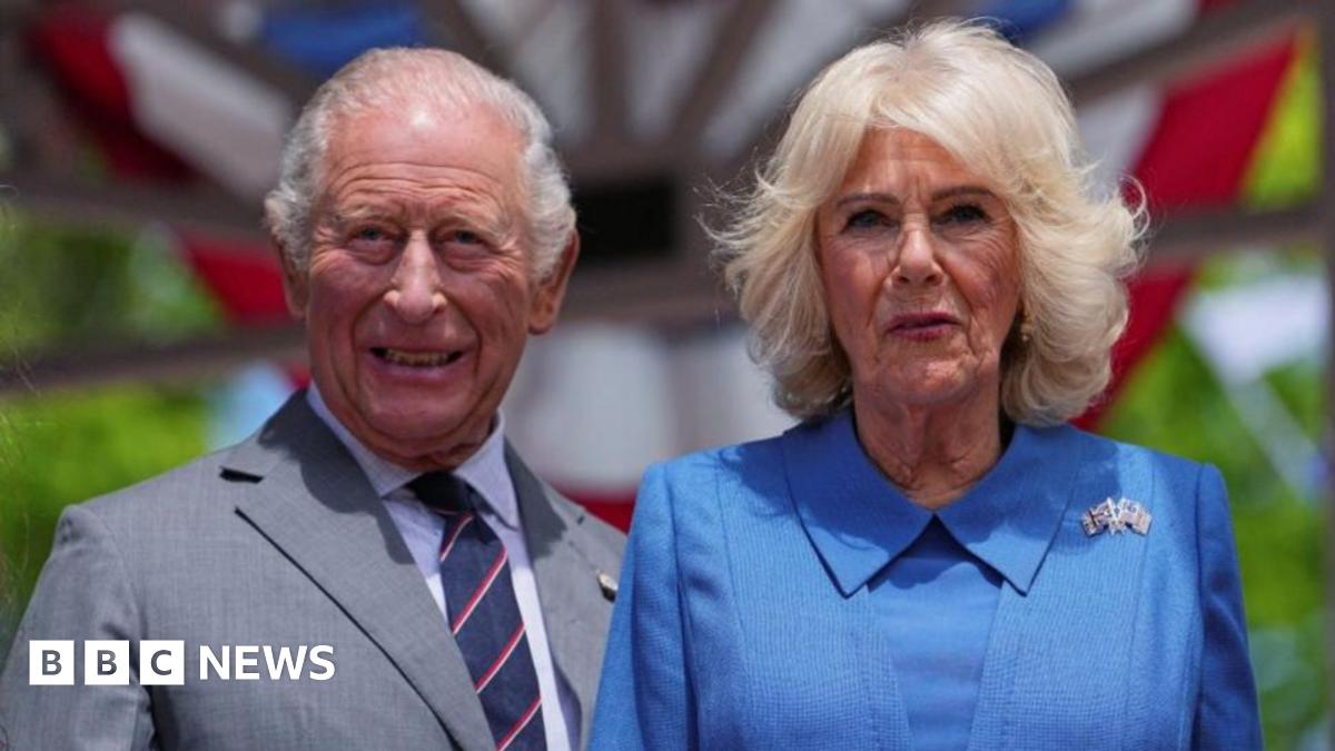 King and Queen end US state visit with trip to small town America