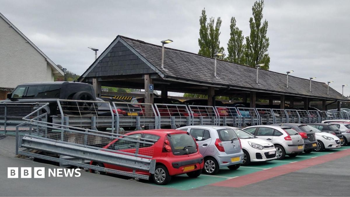 Kendal's car parking spaces to be reviewed by council