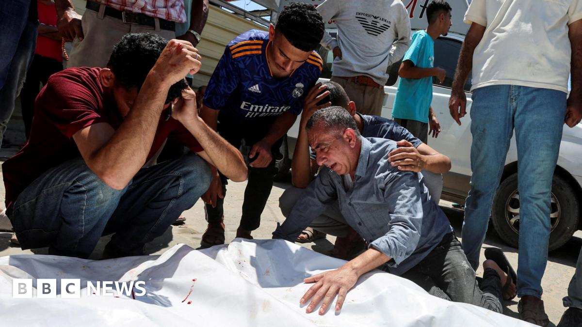 Tragedi di Deir al-Balah: Serangan Israel Tewaskan 18 Warga Palestina di Pasar