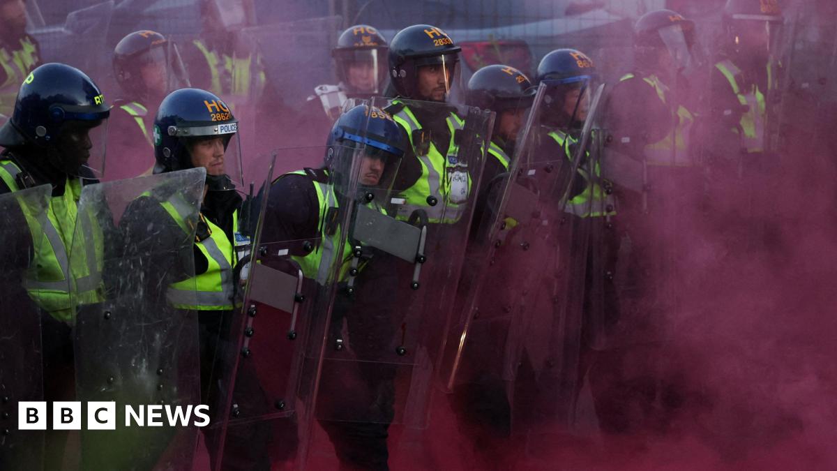 Girl, 16, among Southampton Nowak protest arrests as three charged