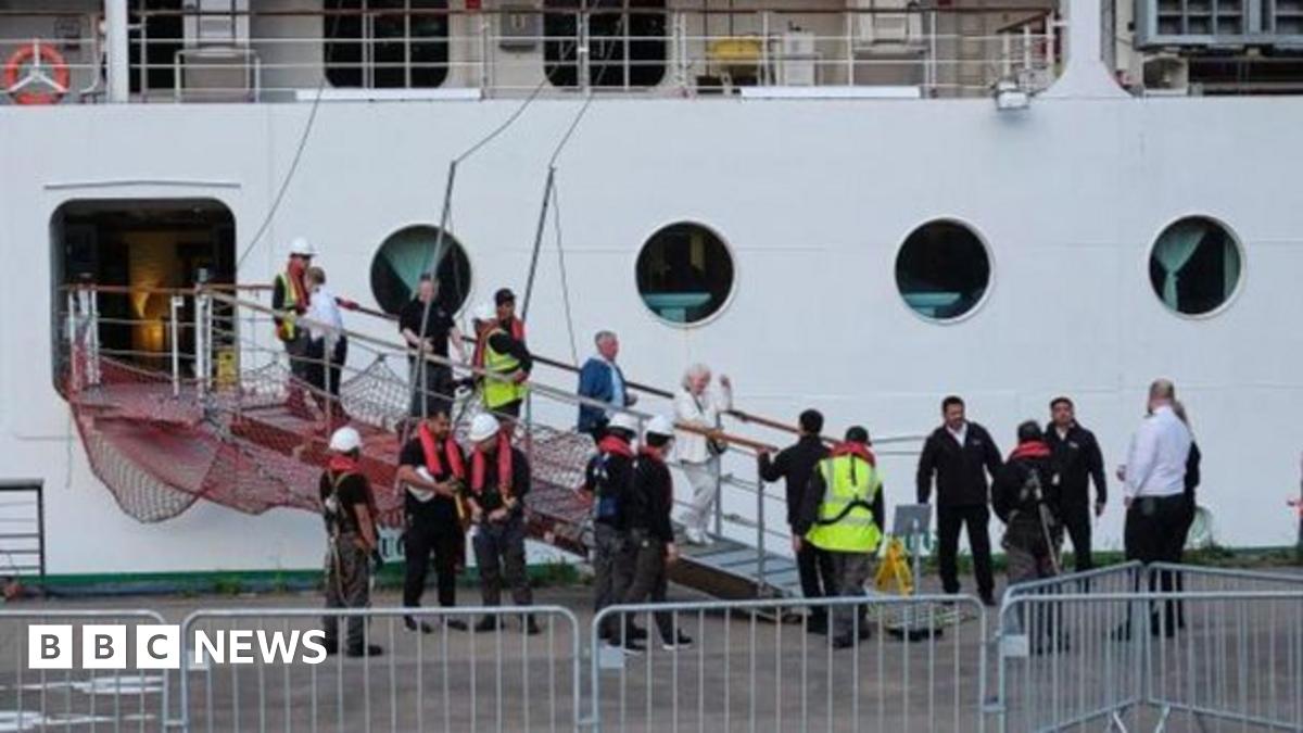 Passengers allowed to leave norovirus-hit cruise ship