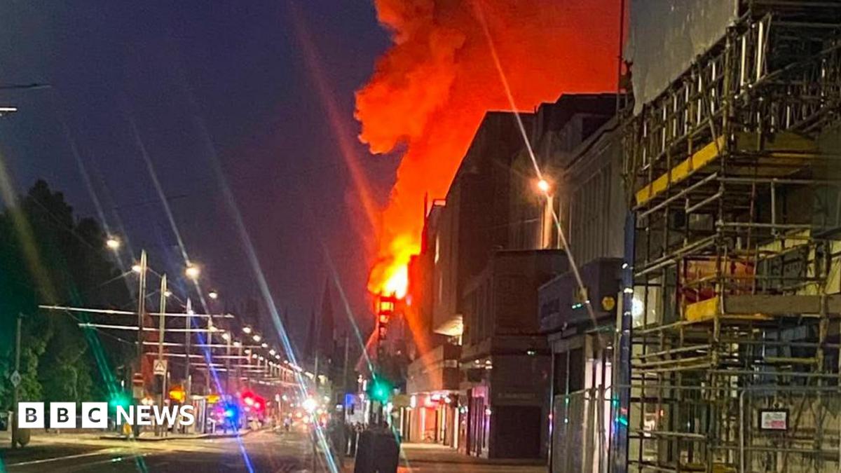 Firefighters tackling major blaze on Edinburgh's Princes Street