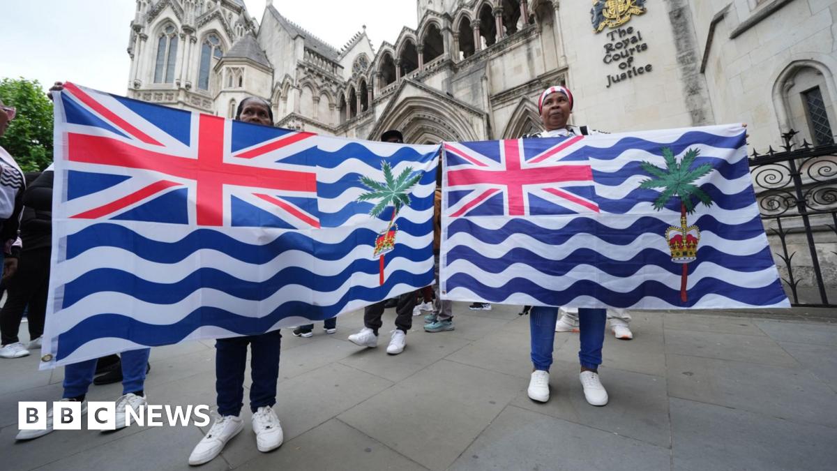 UK's deal to hand over Chagos Islands to Mauritius can go ahead, court rules