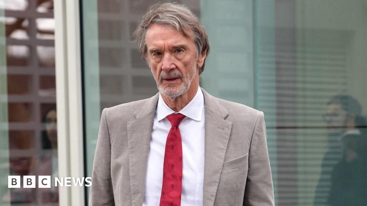 
                            PM tells Sir Jim Ratcliffe to apologise for saying UK 'colonised by immigrants'