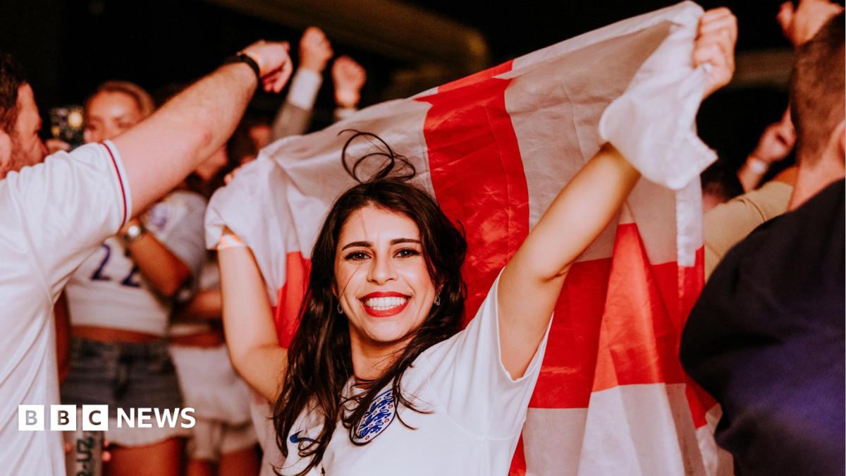 In pictures: Fans in the West celebrate England win over Croatia