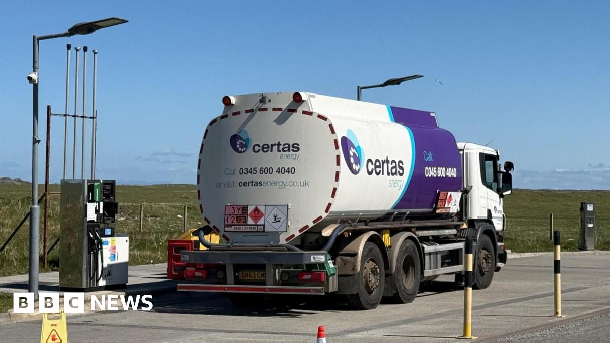 Tiree's only petrol station caps purchases at £25 as ferry shortage cuts fuel supply