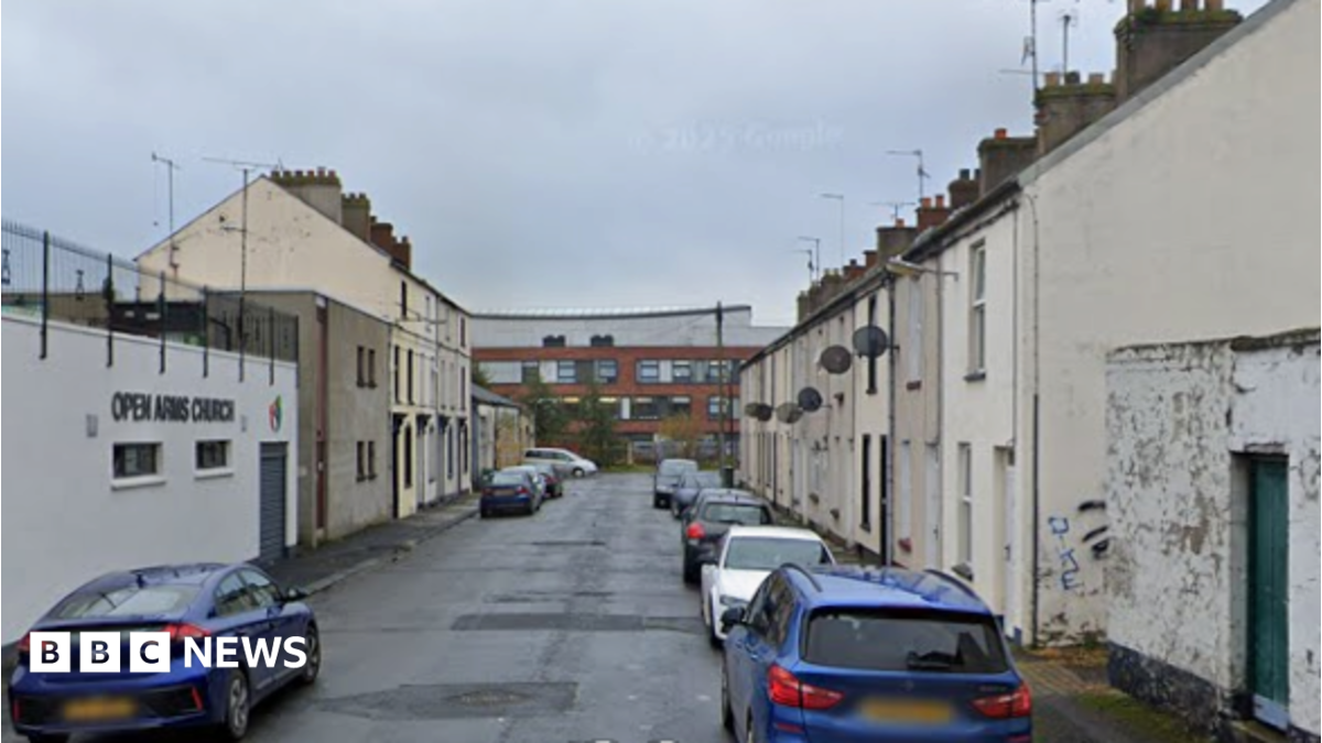 Man's body found in burning car