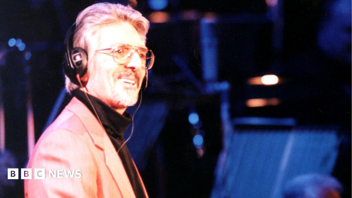 ローリー・ホロウェイ、元ストリクトリー・カム・ダンシング音楽監督、86歳で死去