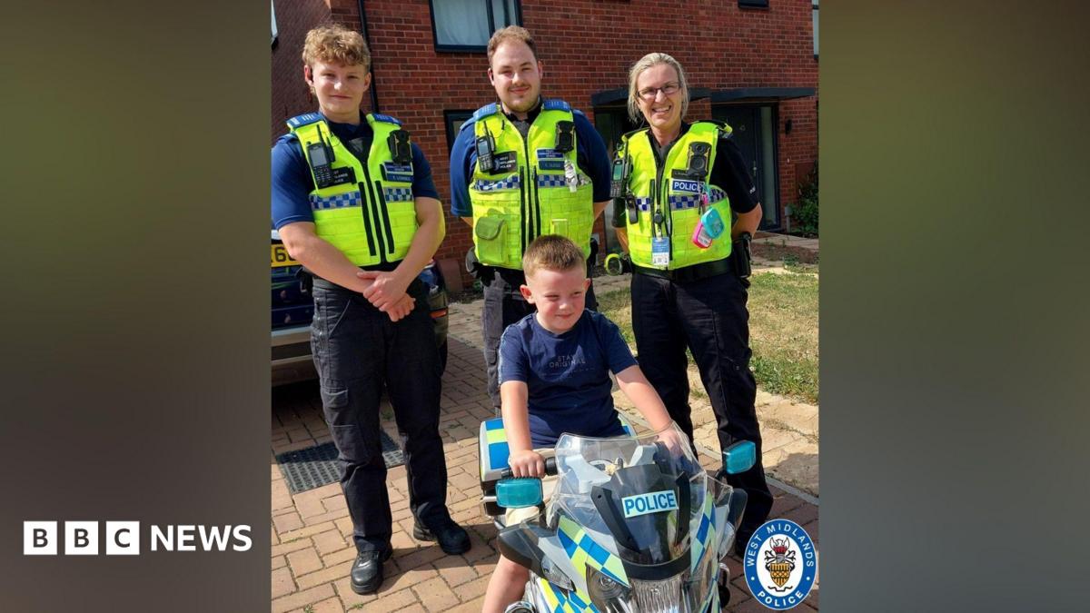 Dudley boy Jaxon, 5, praised for calling 999 for injured mum
