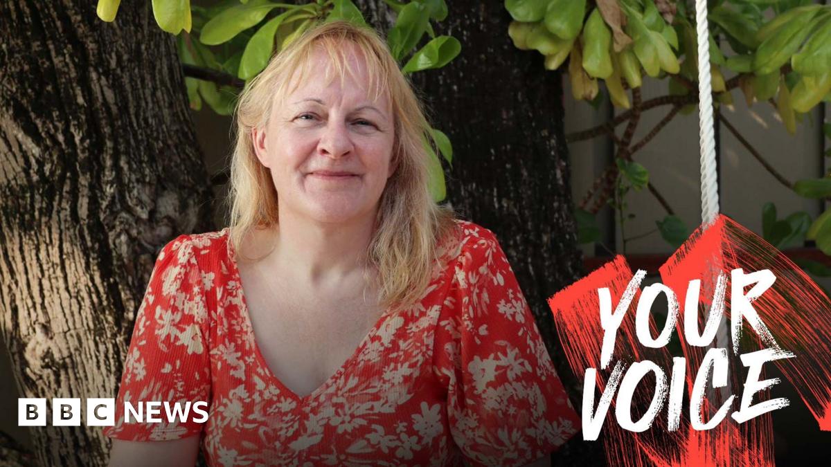 
                            'I missed my chemo and have a £12,000 hotel bill': British holidaymakers stranded by Iran war