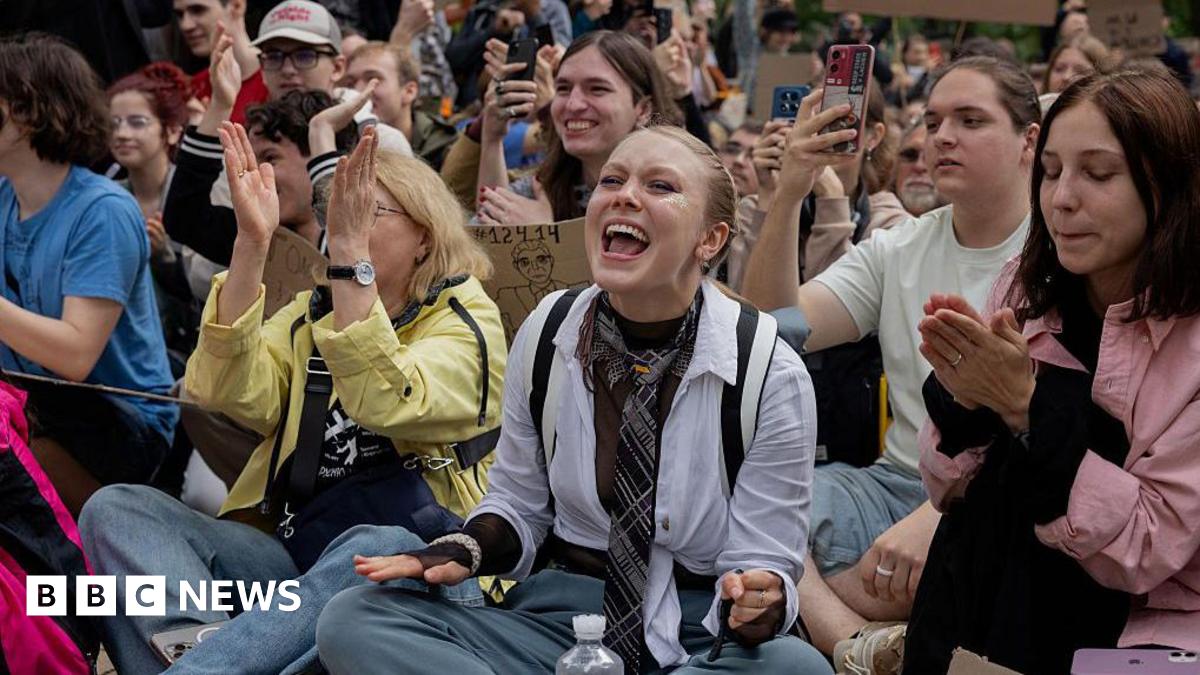 Young Ukrainians get their way as Zelensky overturns law to defuse crisis