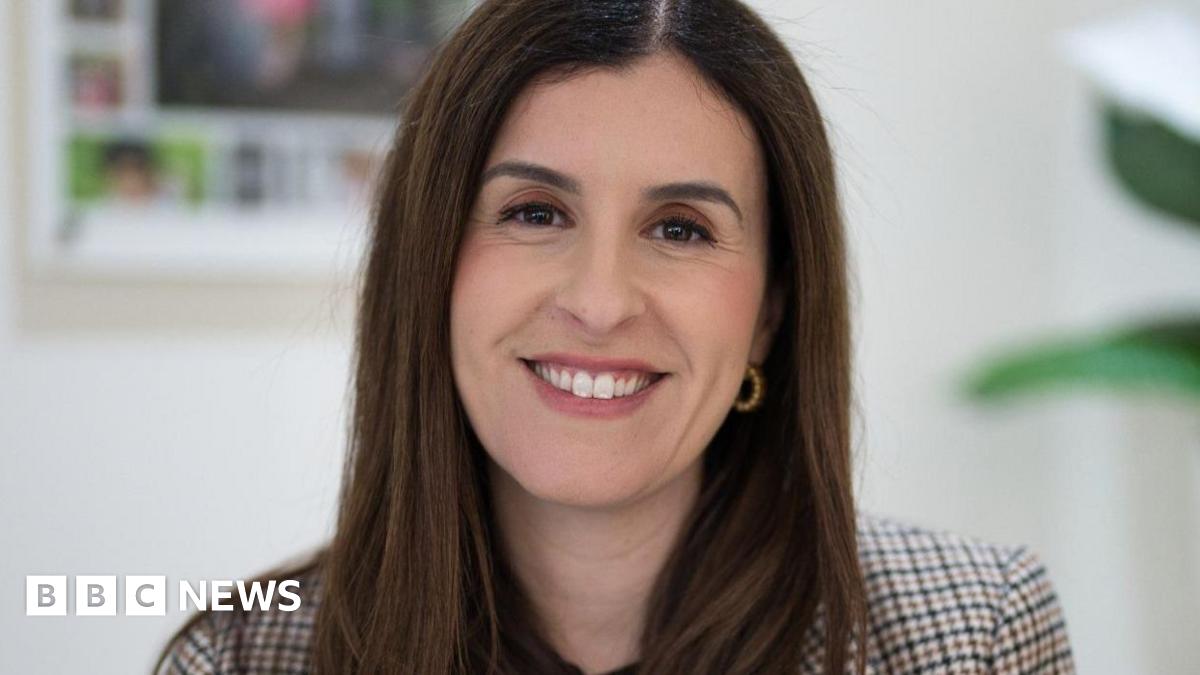 
                            Randa Abdel-Fattah: How Adelaide Writers' Week imploded after axing Palestinian author