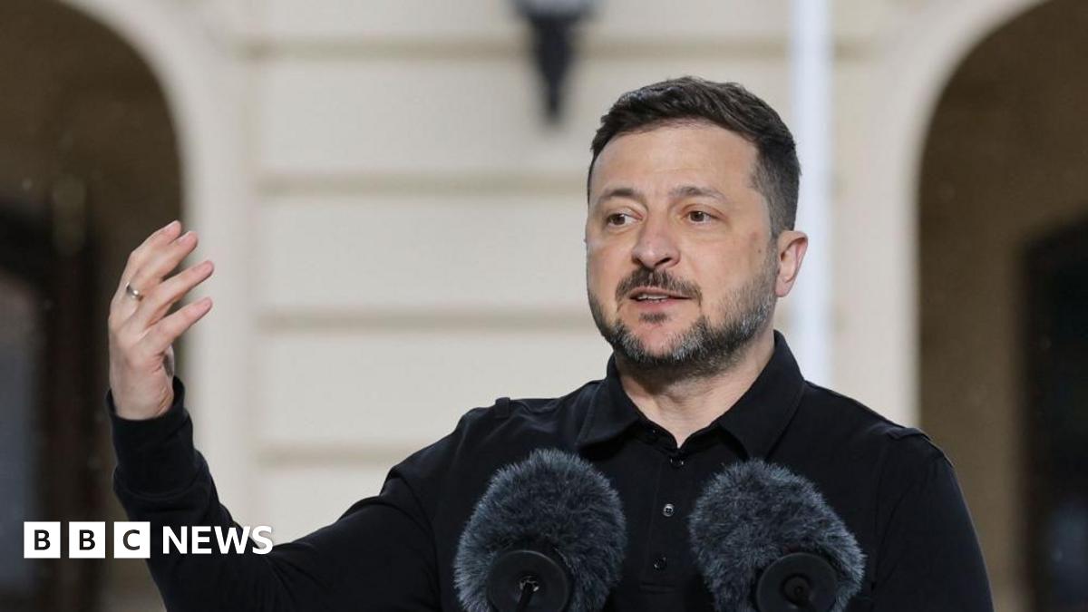 Zelensky arrives in UK for Downing Street talks with European leaders